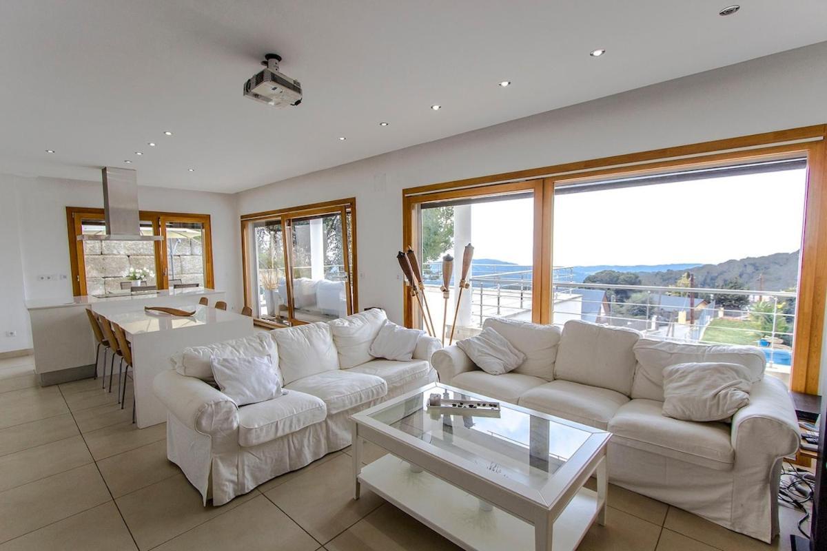 Catalunya Casas Modern Magnificence , Only A Few Km To The Beach! Sant Cebria de Vallalta Bagian luar foto
